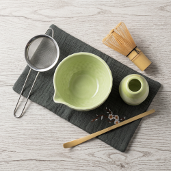Matcha set 4Barista (light green) – a ceramic set for preparing matcha tea 