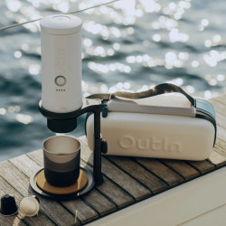 OutIn Nano 2 (Pearl white) - travel coffee maker