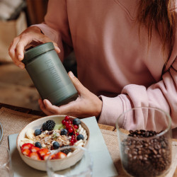 Wacaco Prestina (sage green) – a portable coffee maker