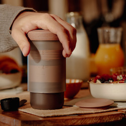Wacaco Prestina (clay pink) – a portable coffee maker